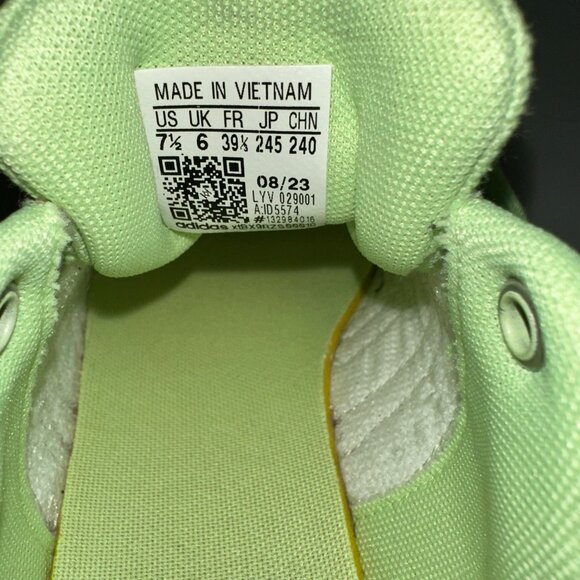 WOMENS SIZE 7.5 NEON GREEN ADIDAS PLATFORM SHOE - Picture 5 of 9
